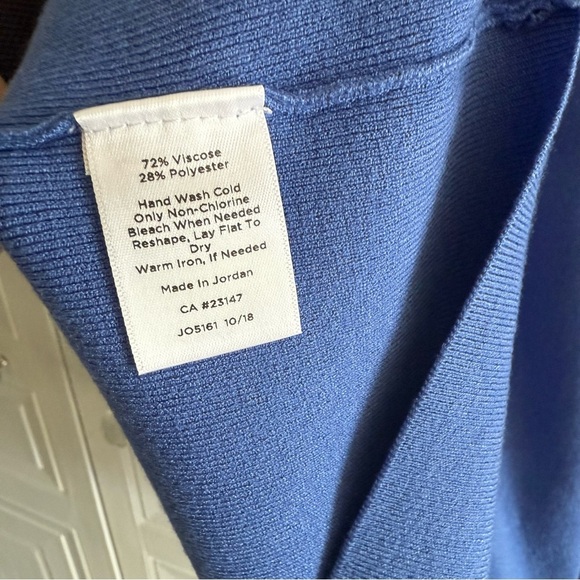 Talbots Royal Blue Scalloped edged V-Neck Blouse short sleeve sweater 3X Petite - Picture 5 of 7